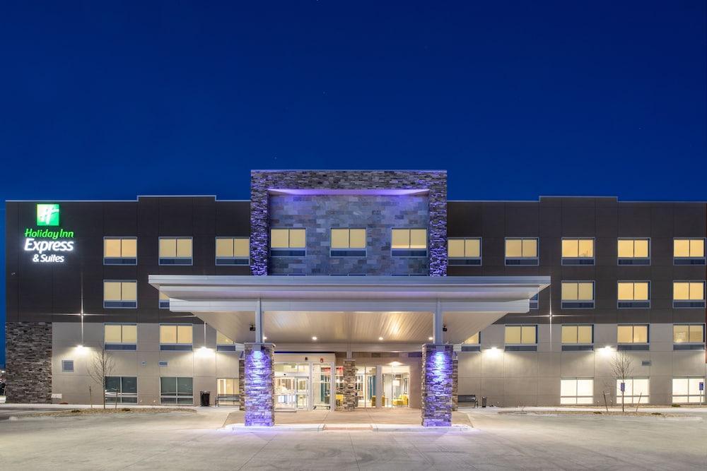 Comfort Inn & Suites Brighton Denver Ne Medical Center Exterior photo