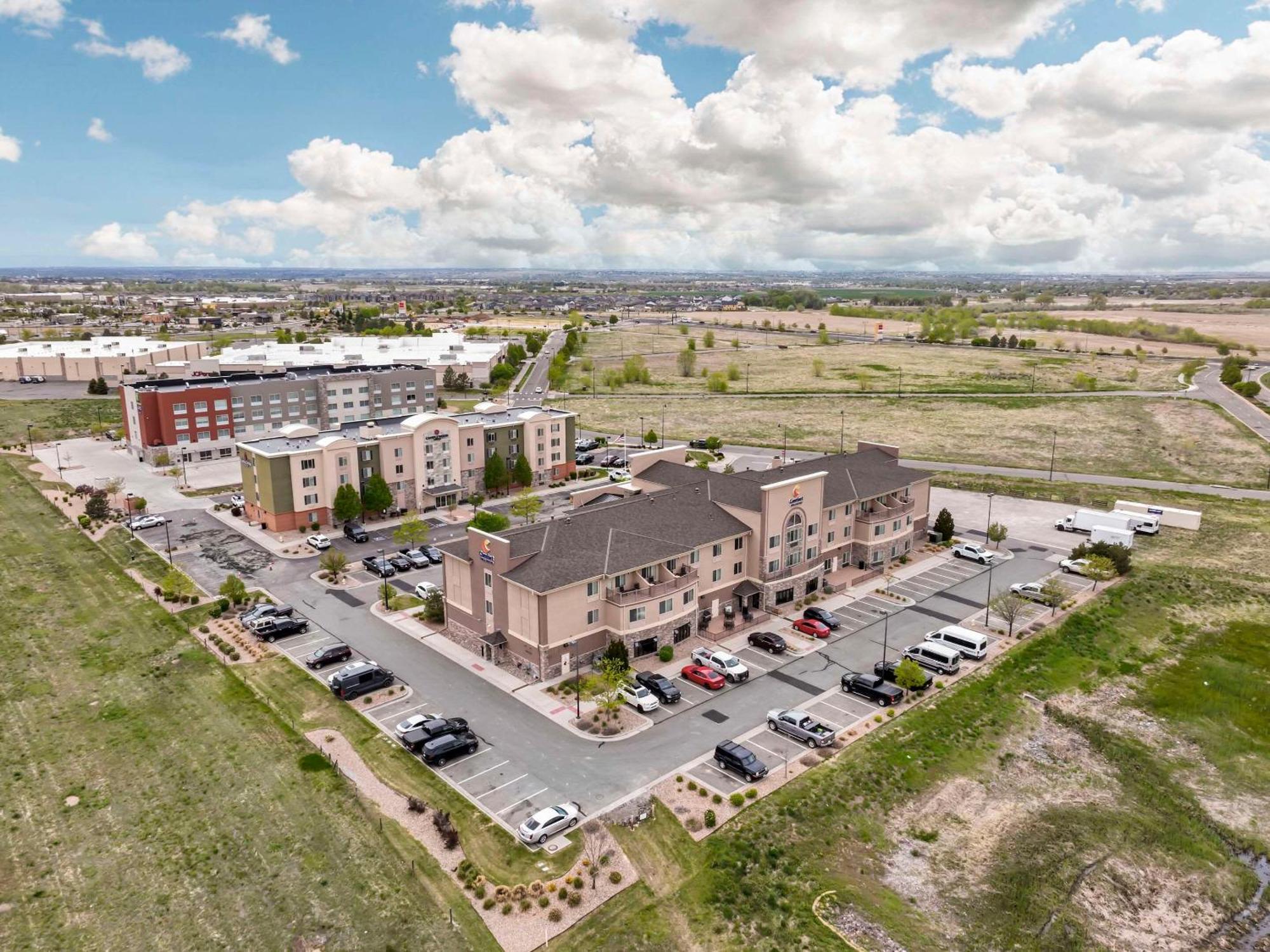 Comfort Inn & Suites Brighton Denver Ne Medical Center Exterior photo